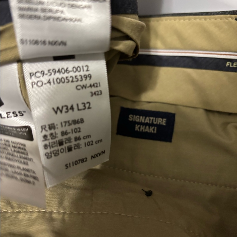 Dockers Signature Khaki size 34 x 32 Gray and Khaki - Picture 6 of 10